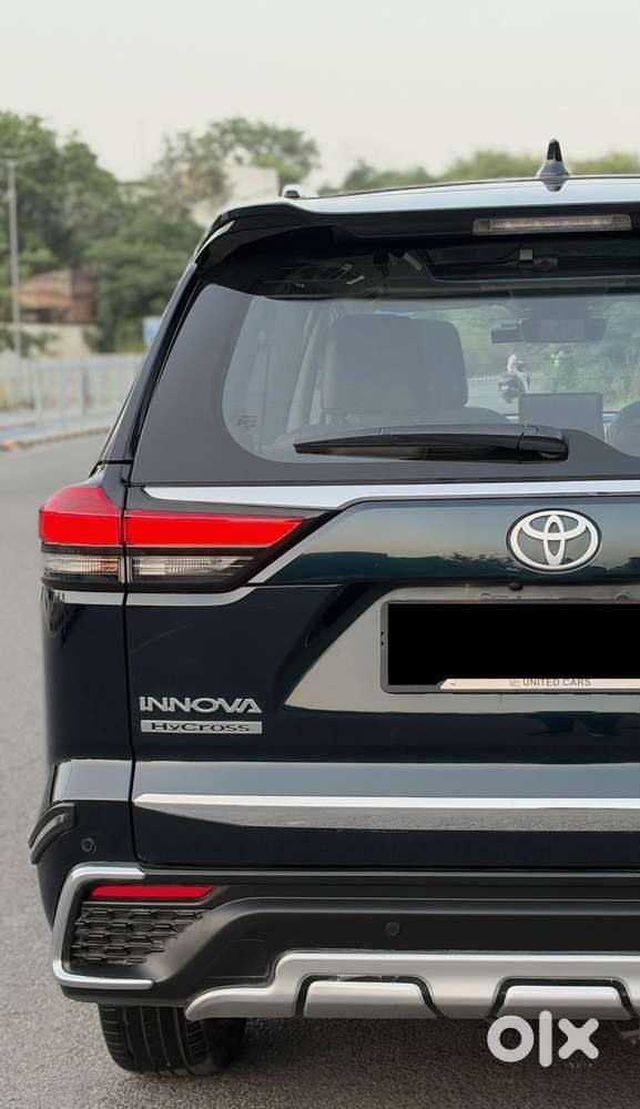 Toyota Innova Hycross 2.0 Zx (o) Hybrid 7 Str, 2024, Petrol