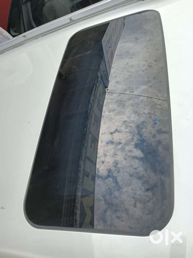 Maruti Suzuki Brezza 1.5 Zxi Smart Hybrid, 2023, Petrol