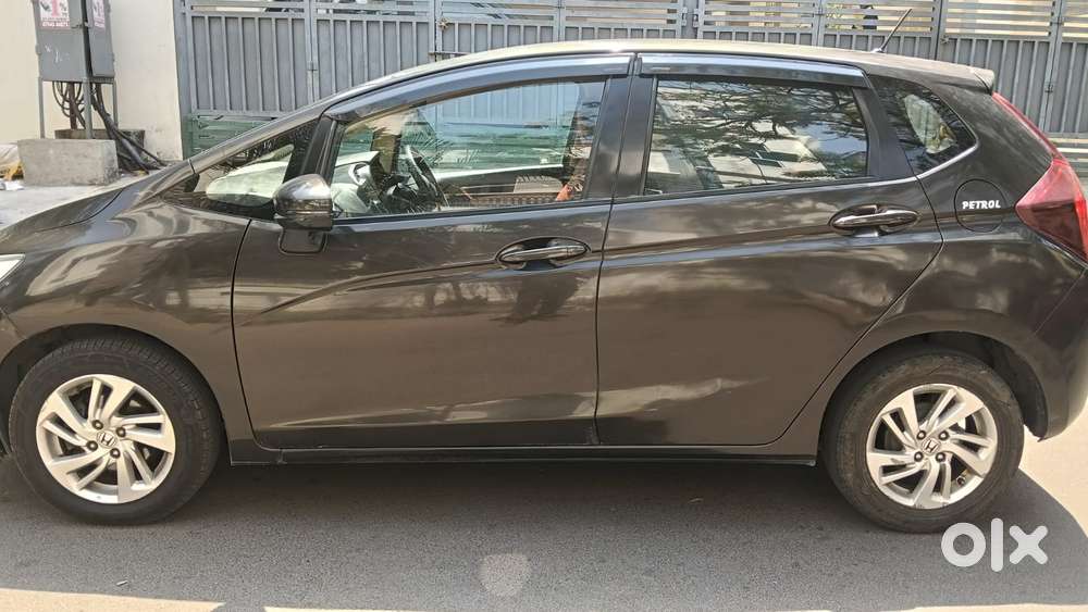 Honda Jazz V Automatic, 2017, Petrol