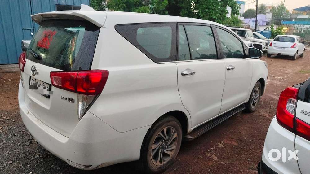 Toyota Innova Crysta 2.4 V, 2022, Diesel