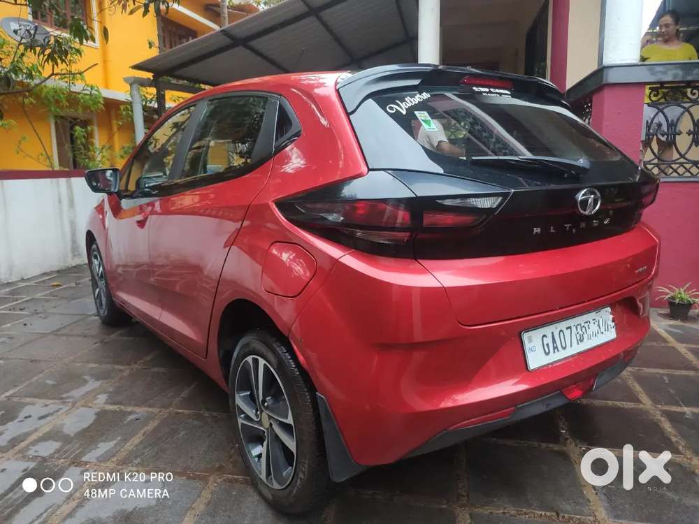Tata Altroz 1.2 Xz+ I Turbo ( Downtown Red With Black Top)