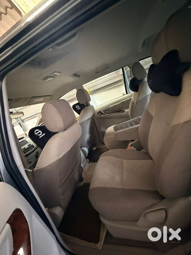 2012 Toyota Innova 98000 Kms
