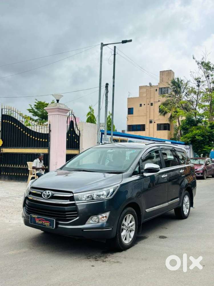 Toyota Innova Crysta 2.4 G Mt, 2017, Diesel