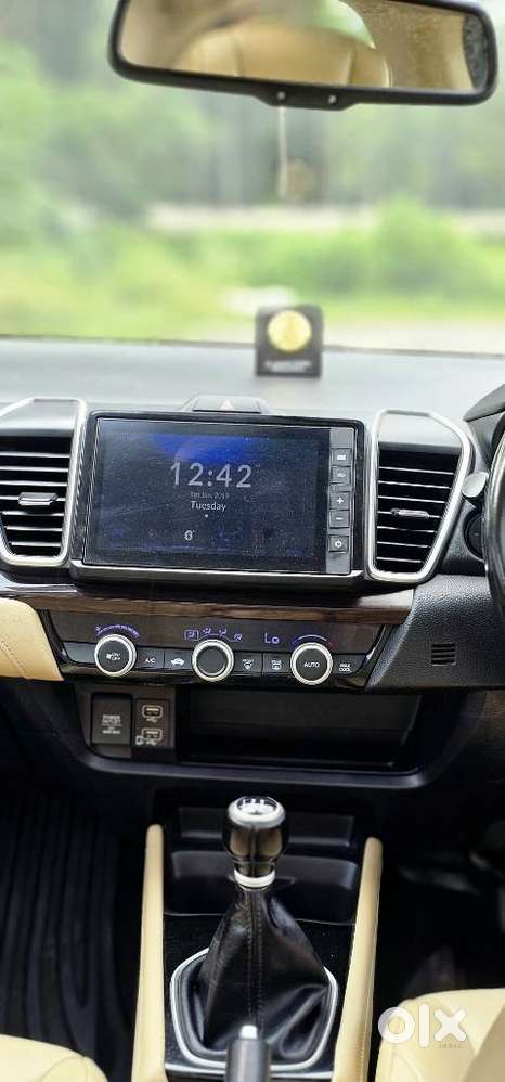 Honda City Zx Petrol Mt, 2022, Petrol