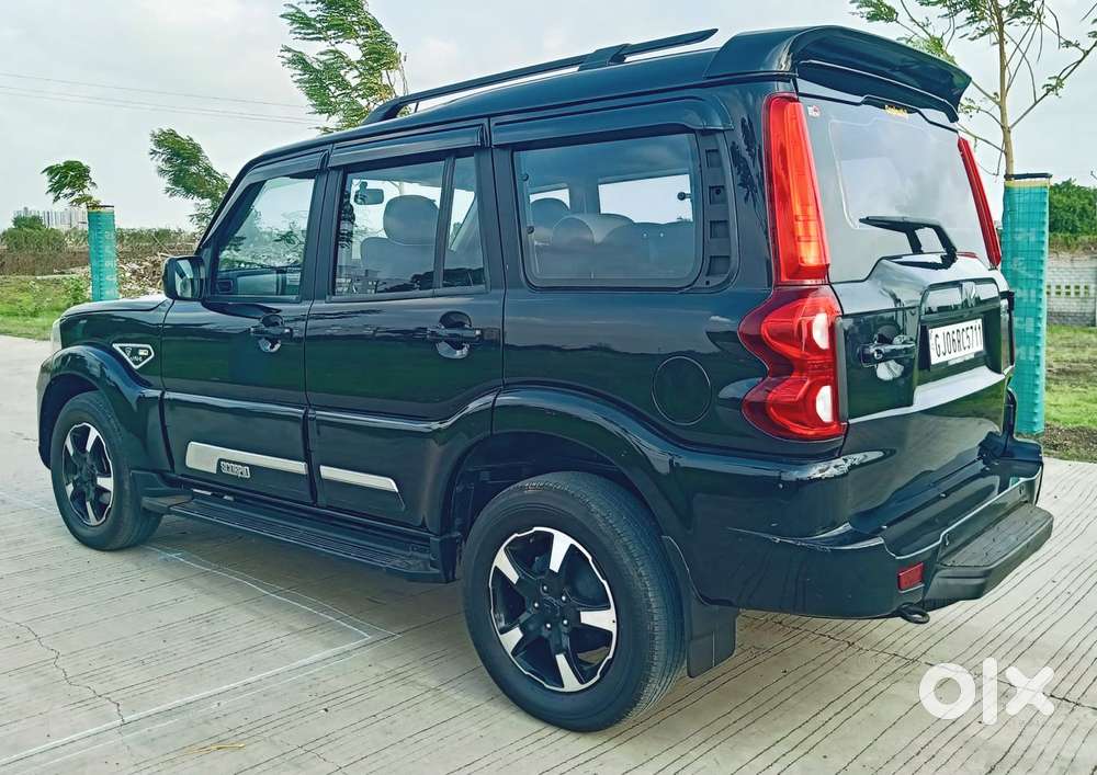 Mahindra Scorpio S11 Mt 7s, 2025, Diesel