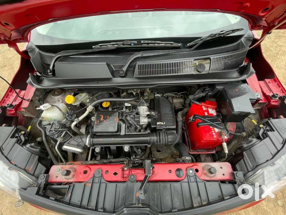 Renault Triber Rxz, 2021, Petrol