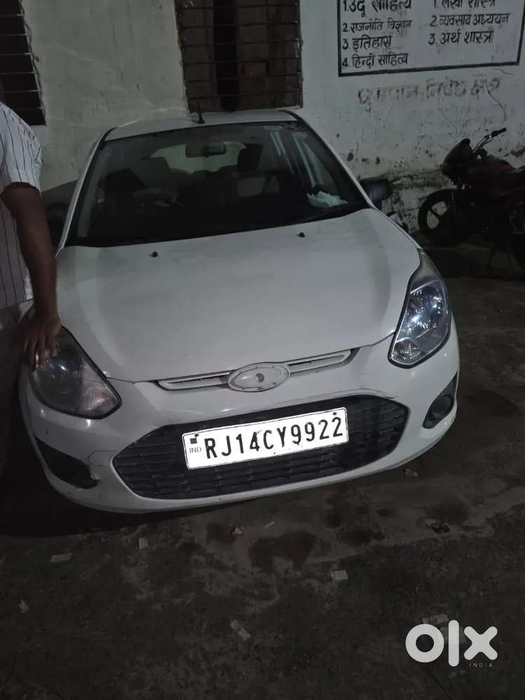Ford Figo 1.2 Petrol 2015
