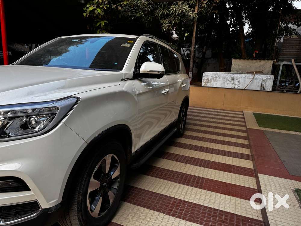 Mahindra Alturas G4 4wd At, 2019, Diesel