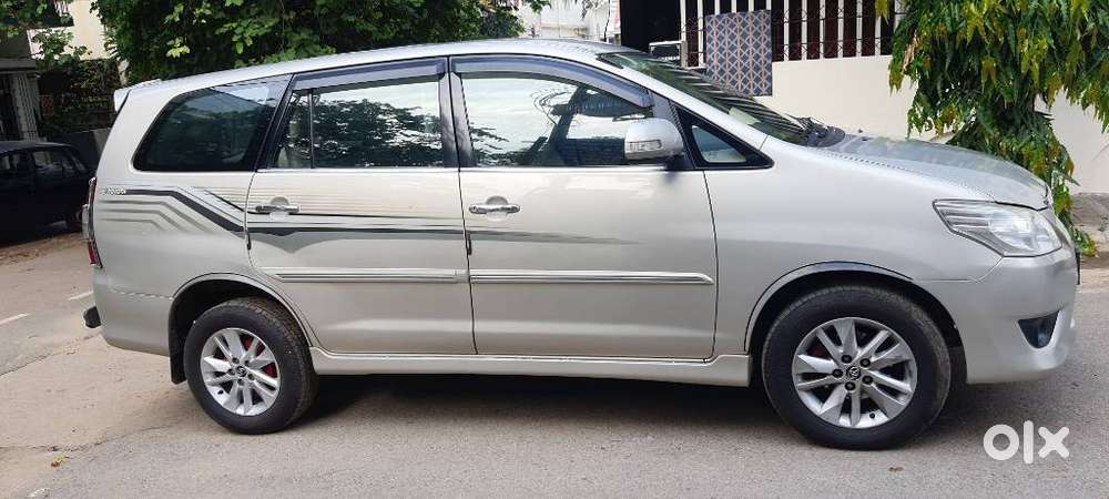 Toyota Innova 2.5 V 7 Str, 2013, Diesel