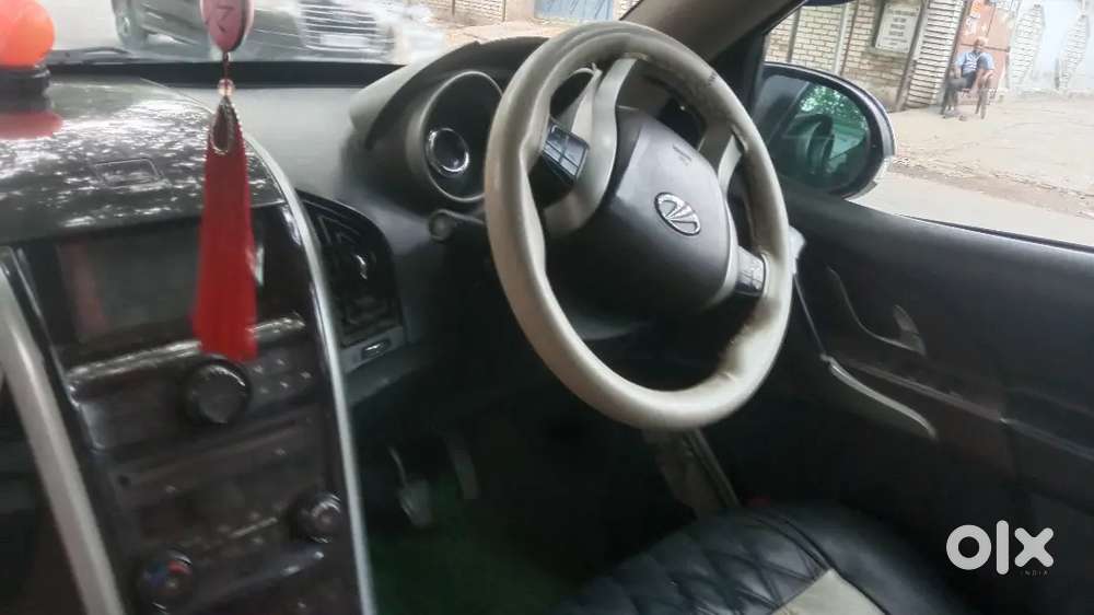 Mahindra Xuv500 2012 Diesel 100000 Km Driven