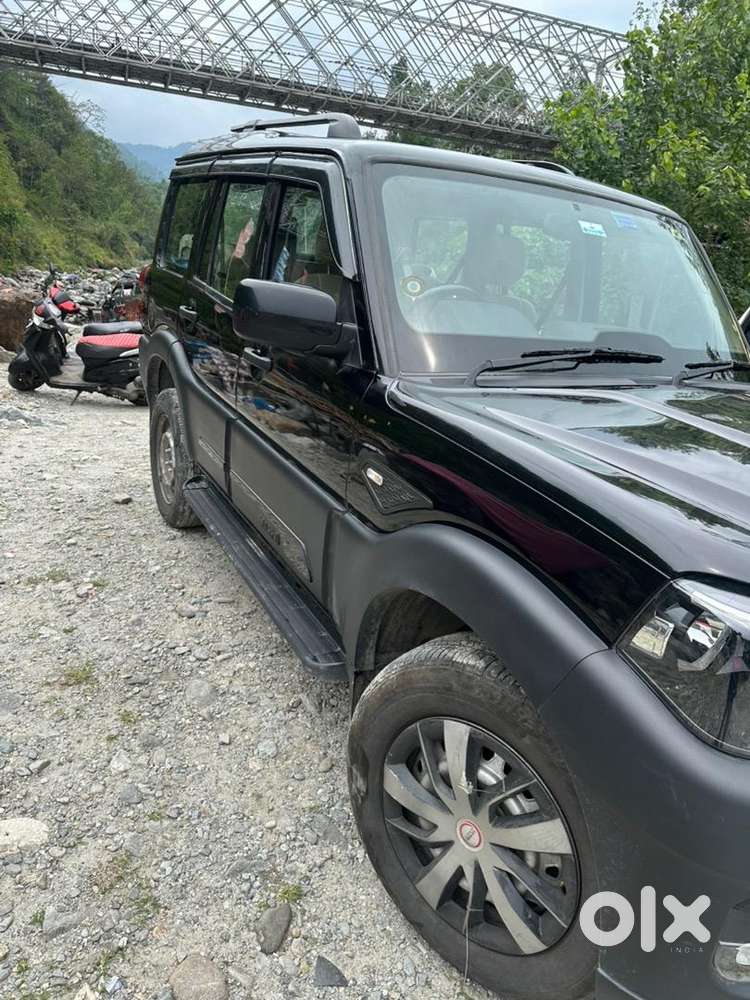 Mahindra Scorpio Classic 2025 Diesel Well Maintained