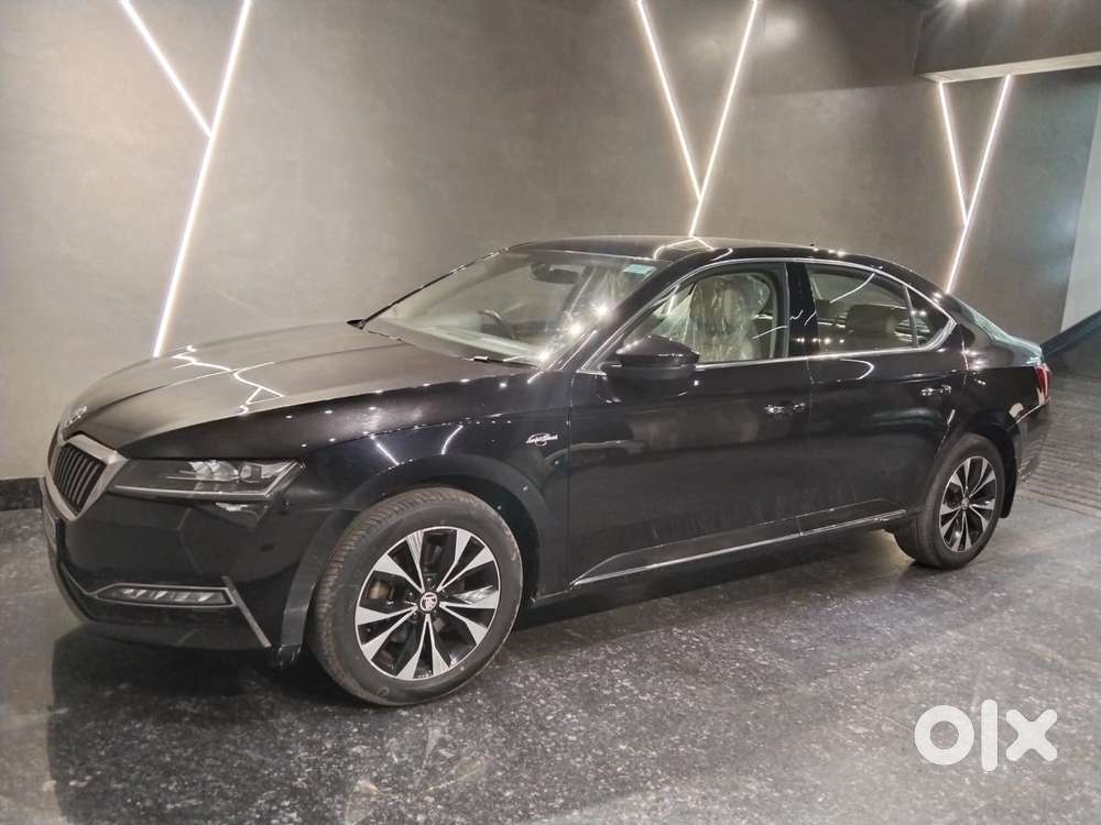 Skoda Superb 2.0 Tsi At L&k, 2023, Petrol