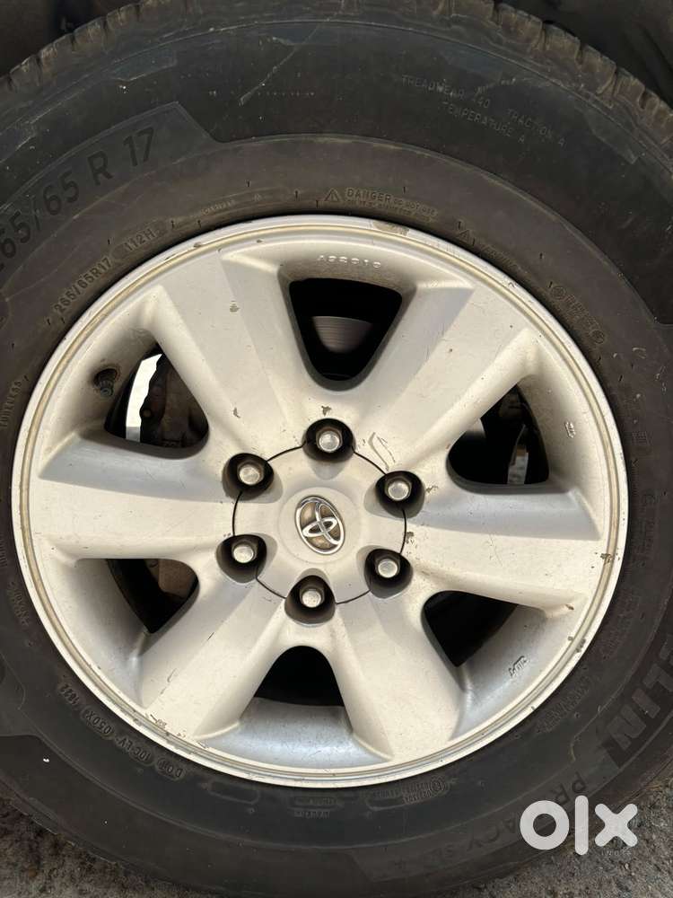 Toyota Fortuner 3.0 4x4 Manual, 2011, Diesel