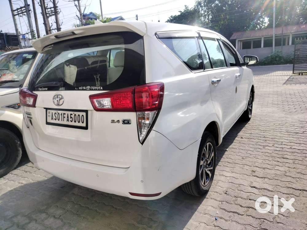 Toyota Innova Crysta Diesel 2022