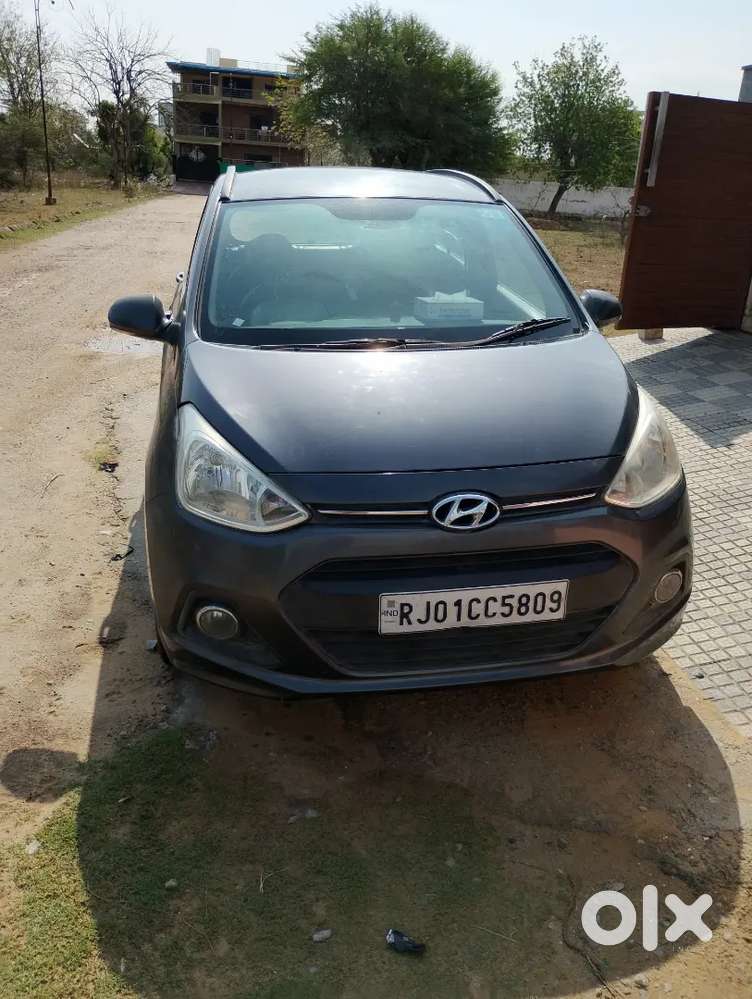 Hyundai Grand I10 2015 Petrol 71200 Km Driven