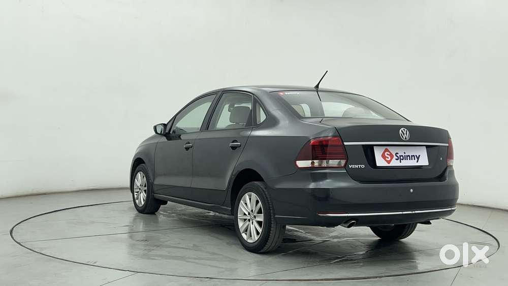 Volkswagen Vento 1.6 Highline, 2016, Petrol
