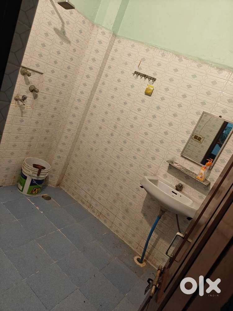1 BHK WELL FURNISHED FLAT