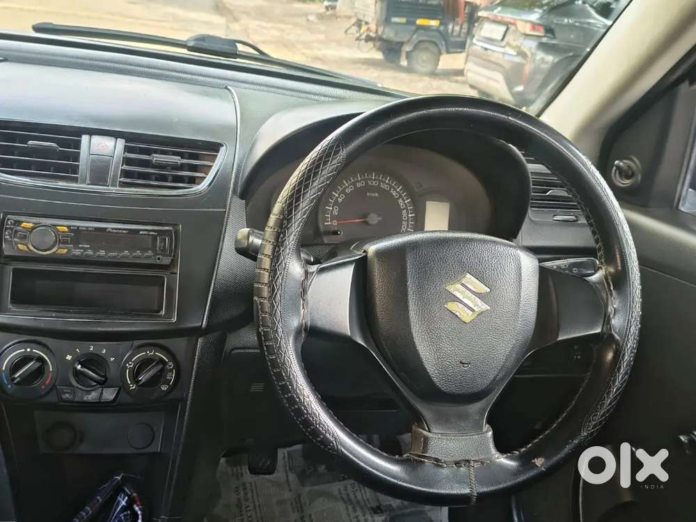 Maruti Suzuki Swift 2012 Lxi