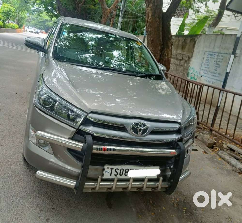 Toyota Innova Crysta 2.4 V 8 Str, 2017, Diesel