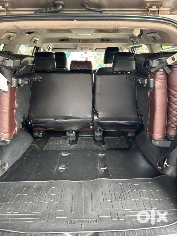 Toyota Innova Crysta 2018 Diesel Well Maintained