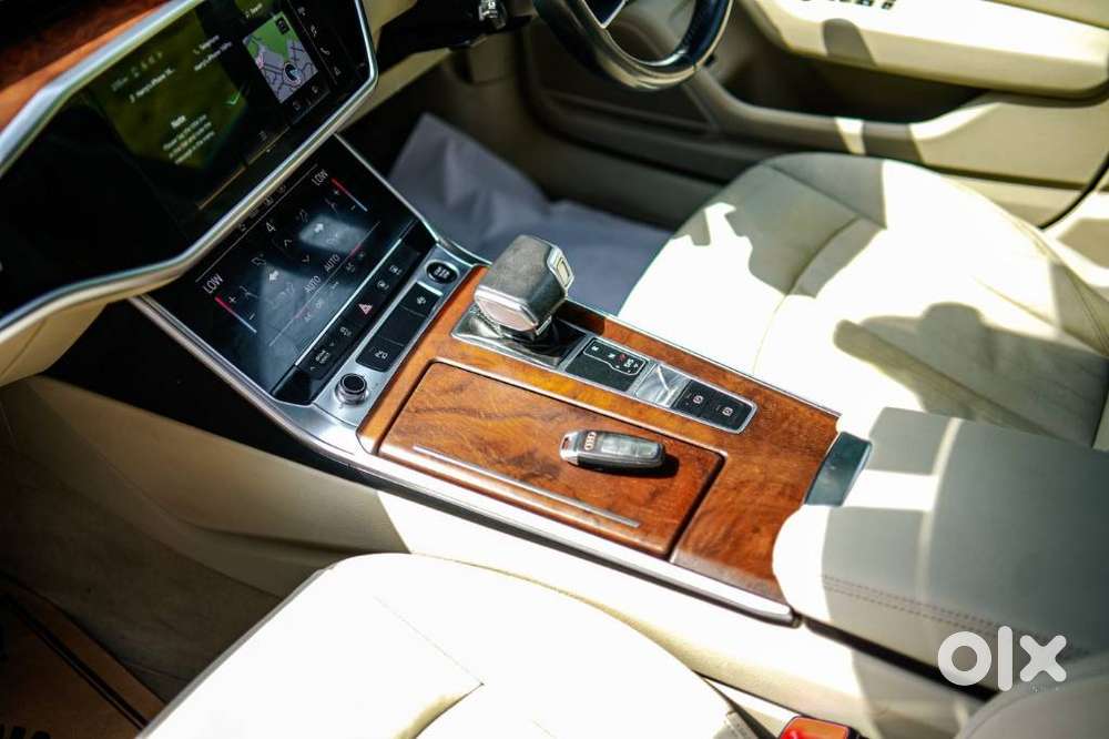 Audi A6 2.0 45 Tfsi Premium Plus, 2023, Petrol