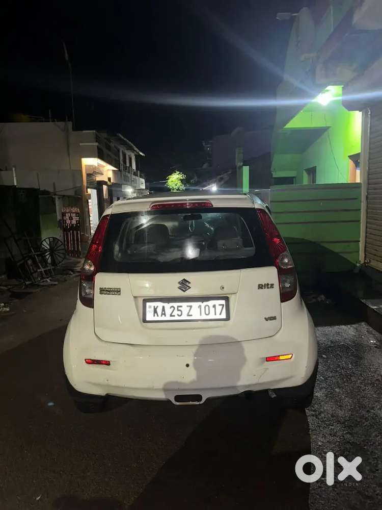 Maruti Suzuki Dzire 2011