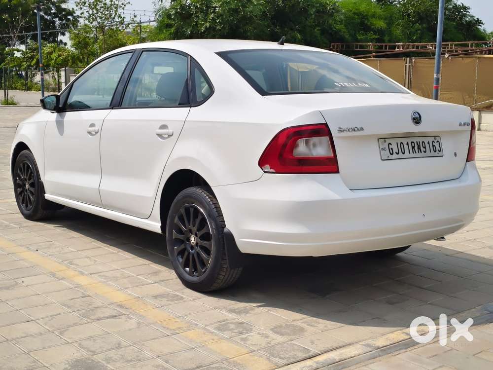 Skoda Rapid 1.5 Tdi At Ambition Plus, 2016, Diesel