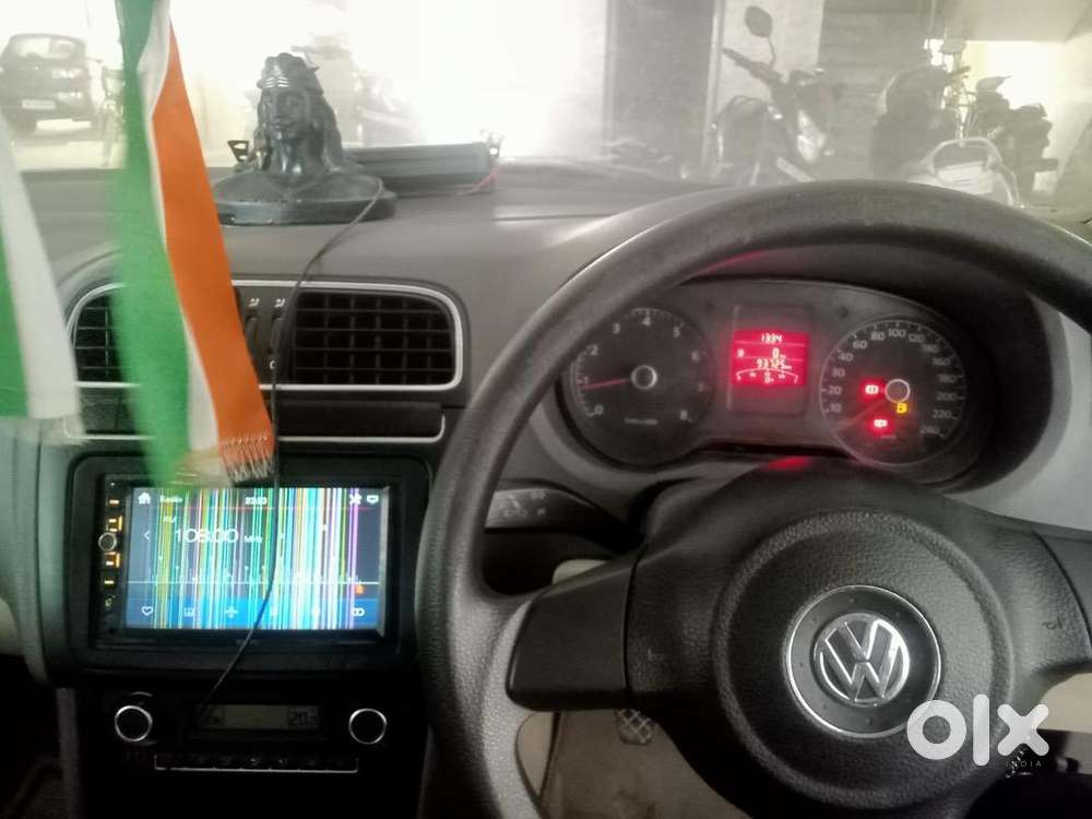 Volkswagen Vento 1.6 Highline Petrol/cng On Paper