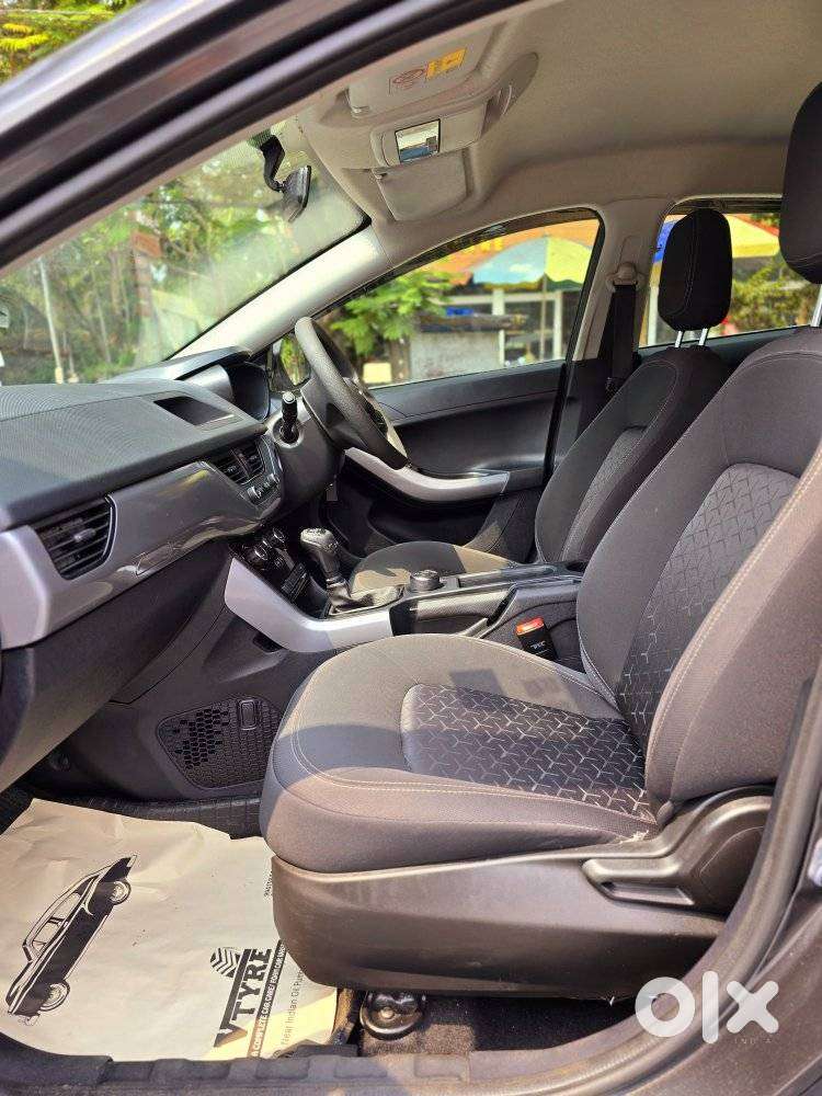 Tata Nexon 1.5 Revotorq Xm (s), 2021, Diesel