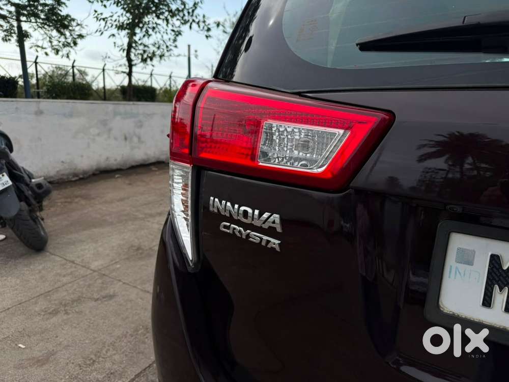 Toyota Innova Crysta Zx At 2016 Diesel Well Maintained