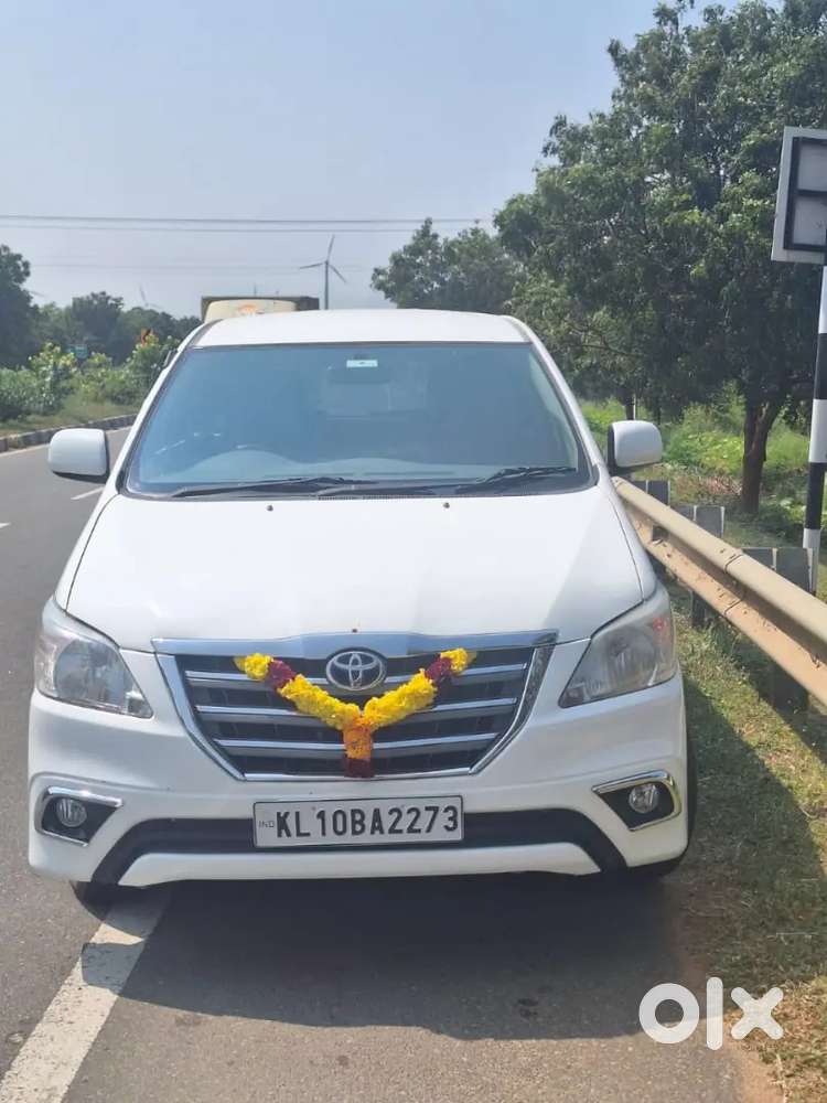 Toyota Innova 2014 Diesel 250000 Km Driven