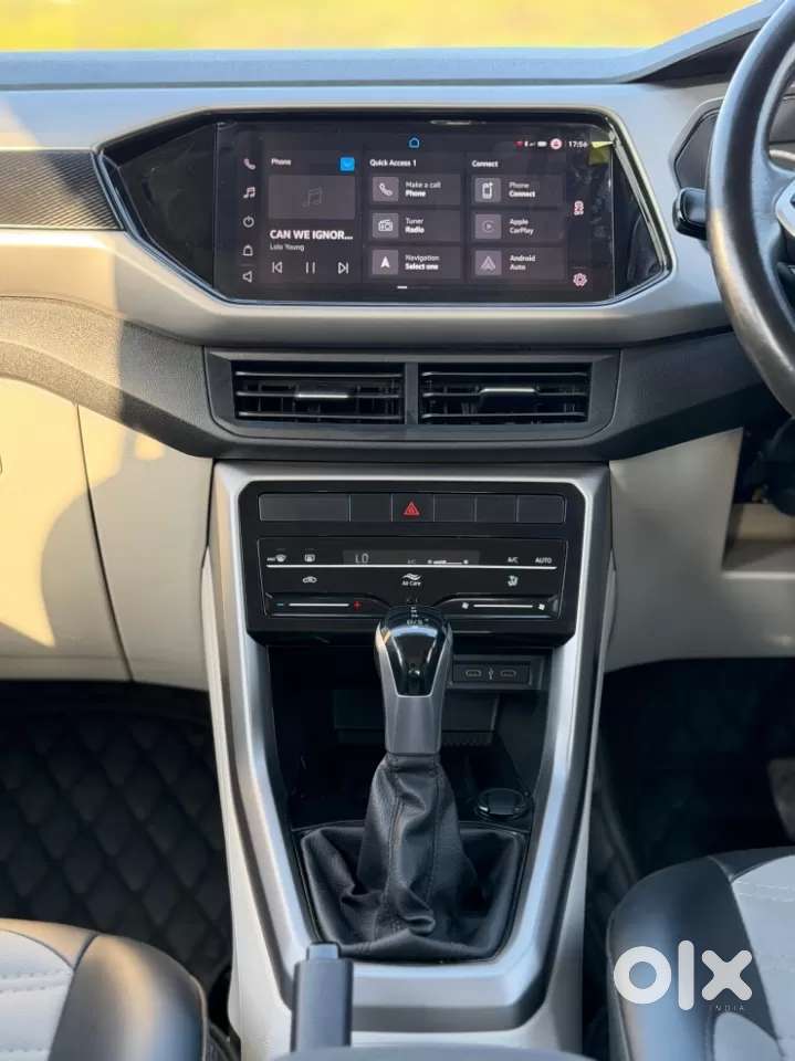 Volkswagen Taigun 1.0 Tsi Highline At, 2022, Petrol