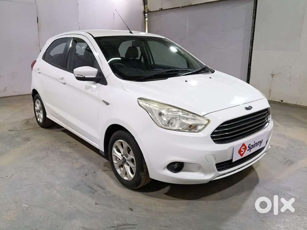 Ford Figo Titanium, 2016, Petrol