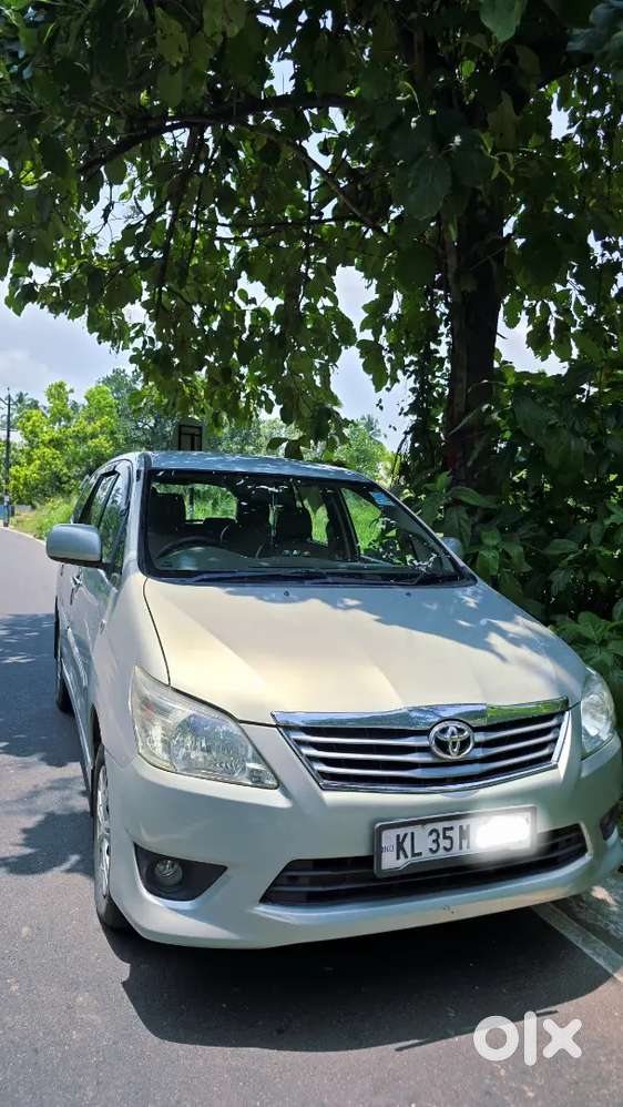 Toyota Innova 2.5 G 2012, Re Registered.