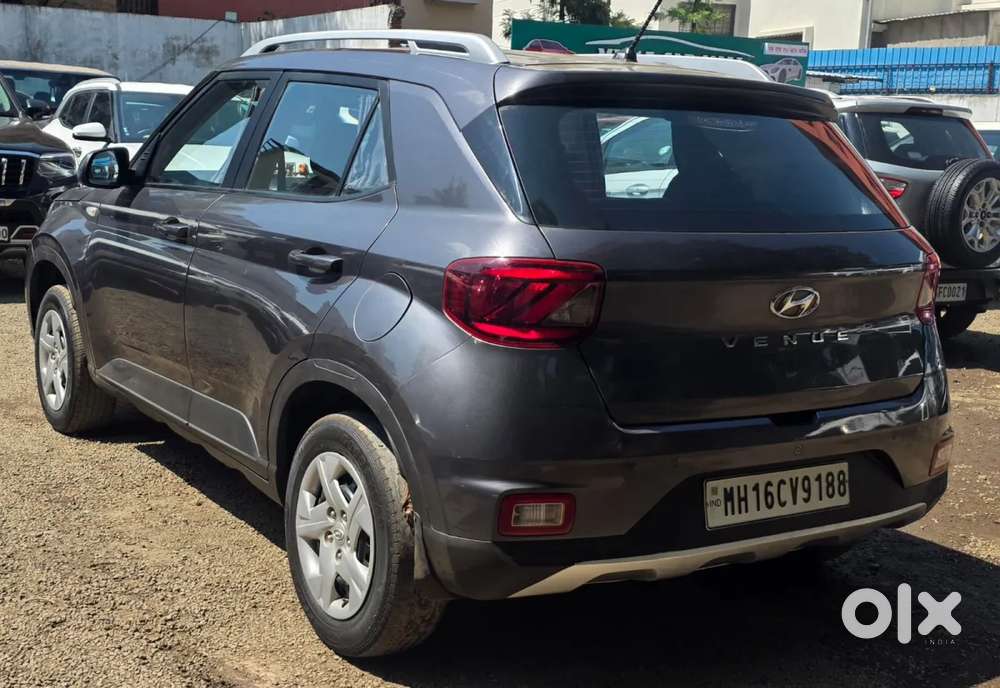 Hyundai Venue S Turbo, 2021, Petrol