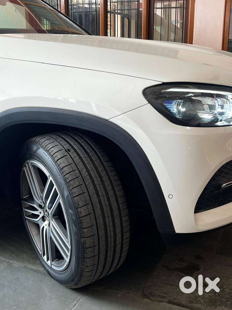 Mercedes Benz Gls 400d Model 2023 Family Car