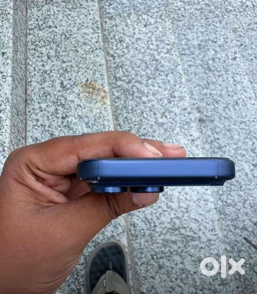 iPhone 17pro max 256gb 10month old betray health 95%