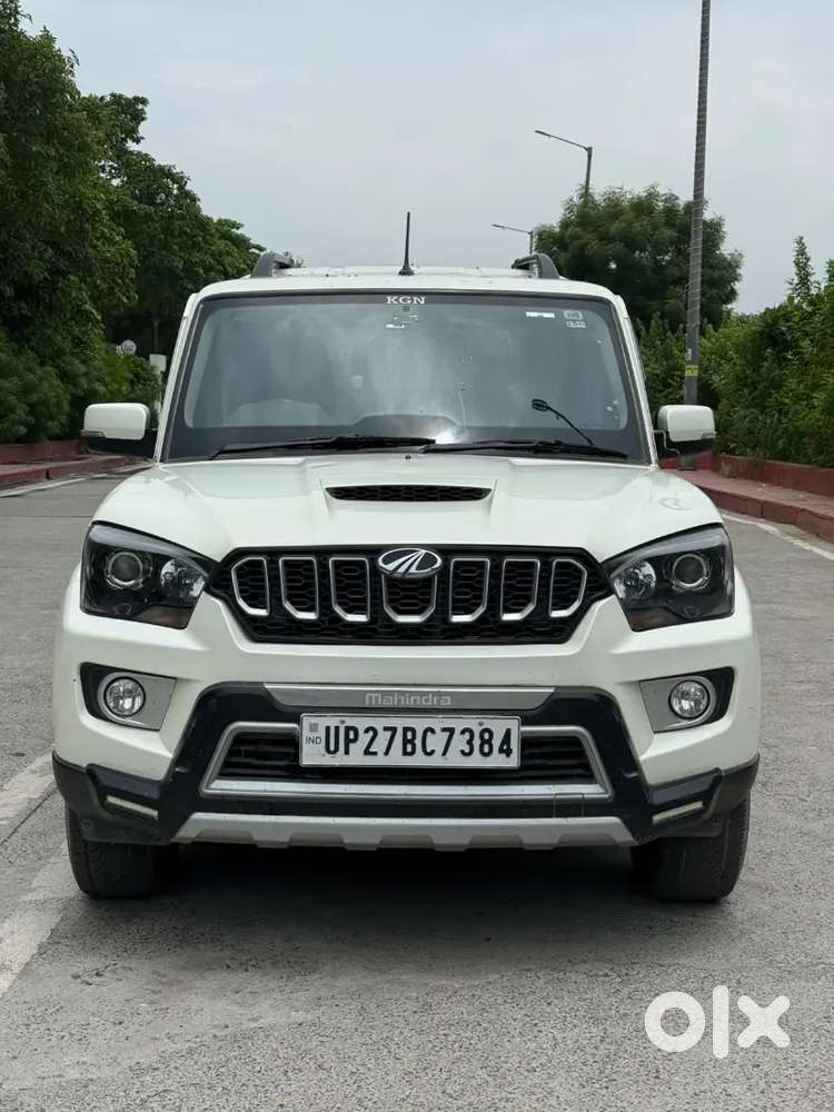 Mahindra Scorpio Classic 2022 Petrol Manual