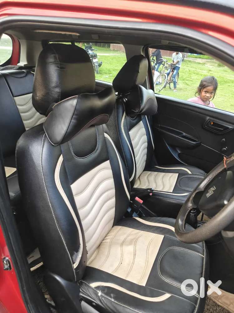 Maruti Suzuki Swift Lxi 2012