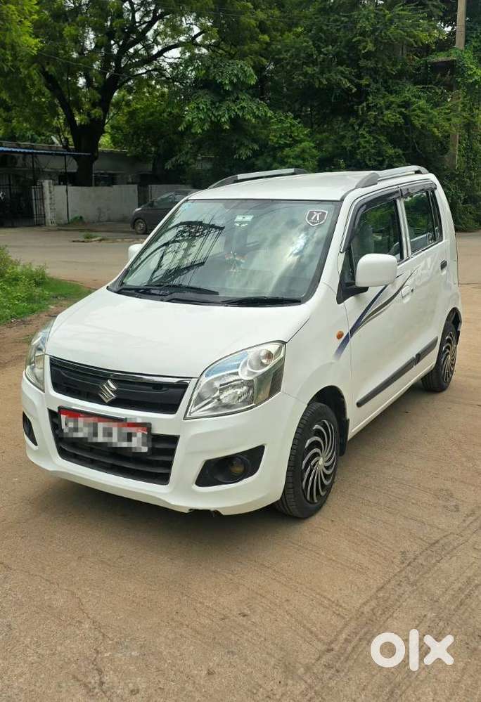 Maruti Suzuki Wagon R Vxi Mt 1.0l, 2017, Petrol