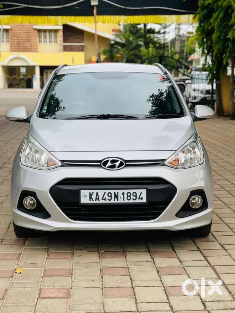 Hyundai Grand I10 2017 Petrol 79216 Km Driven