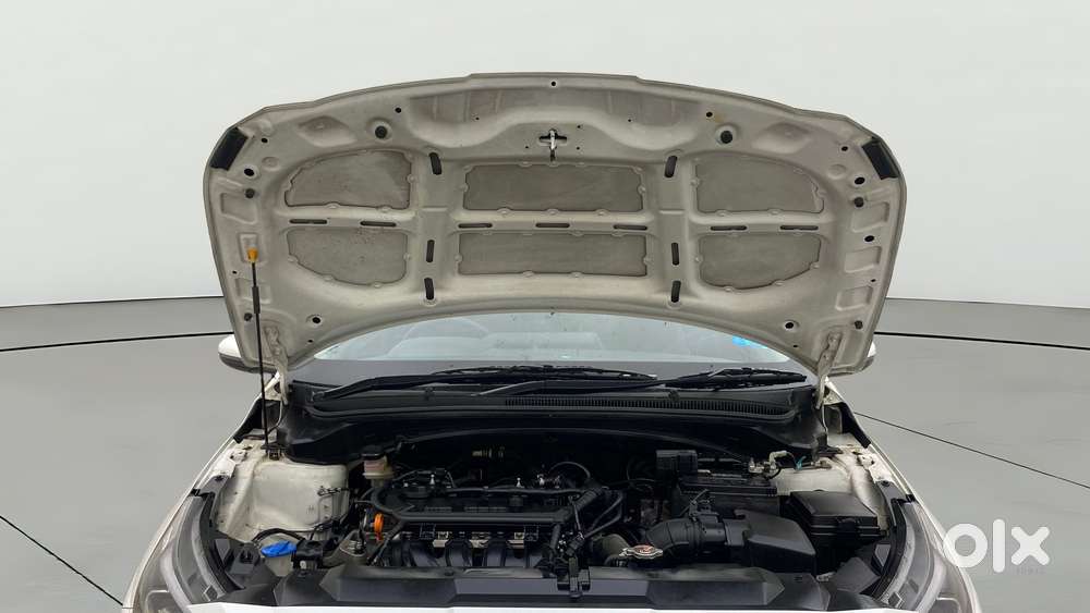 Hyundai New I20 1.2 Asta (o) Mt, 2021, Petrol