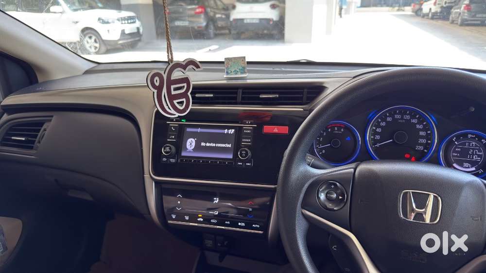 Honda City V 2015 1.5 Diesel Turbo I-dtech Metallic Brown Colour