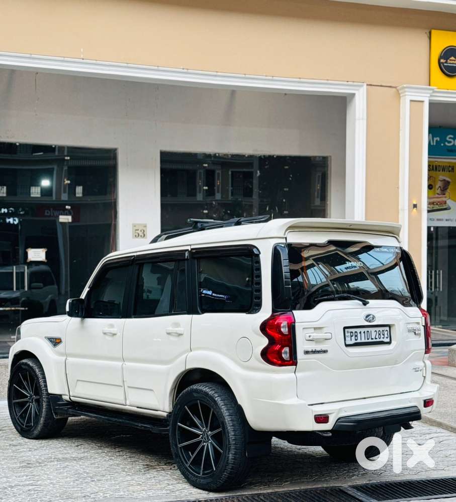 Mahindra Scorpio 2015 Diesel Manual