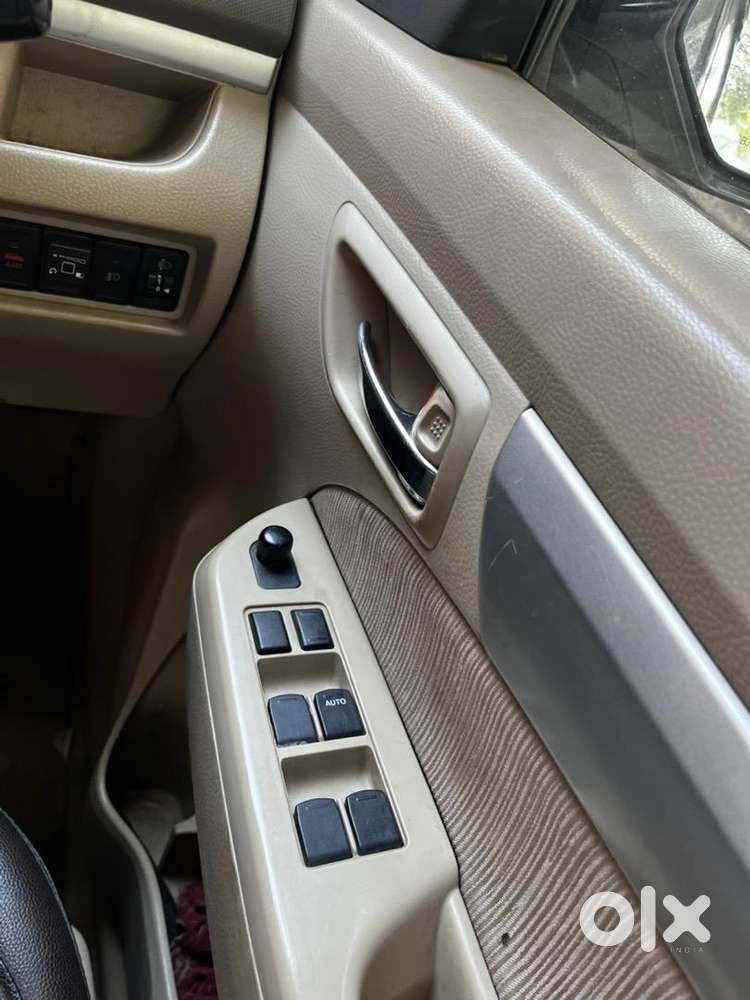 Maruti Suzuki Ertiga Zxi 2014 Cng & Hybrids