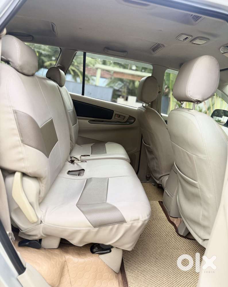 Toyota Innova 2.0 Gx 8 Seater, 2012, Diesel