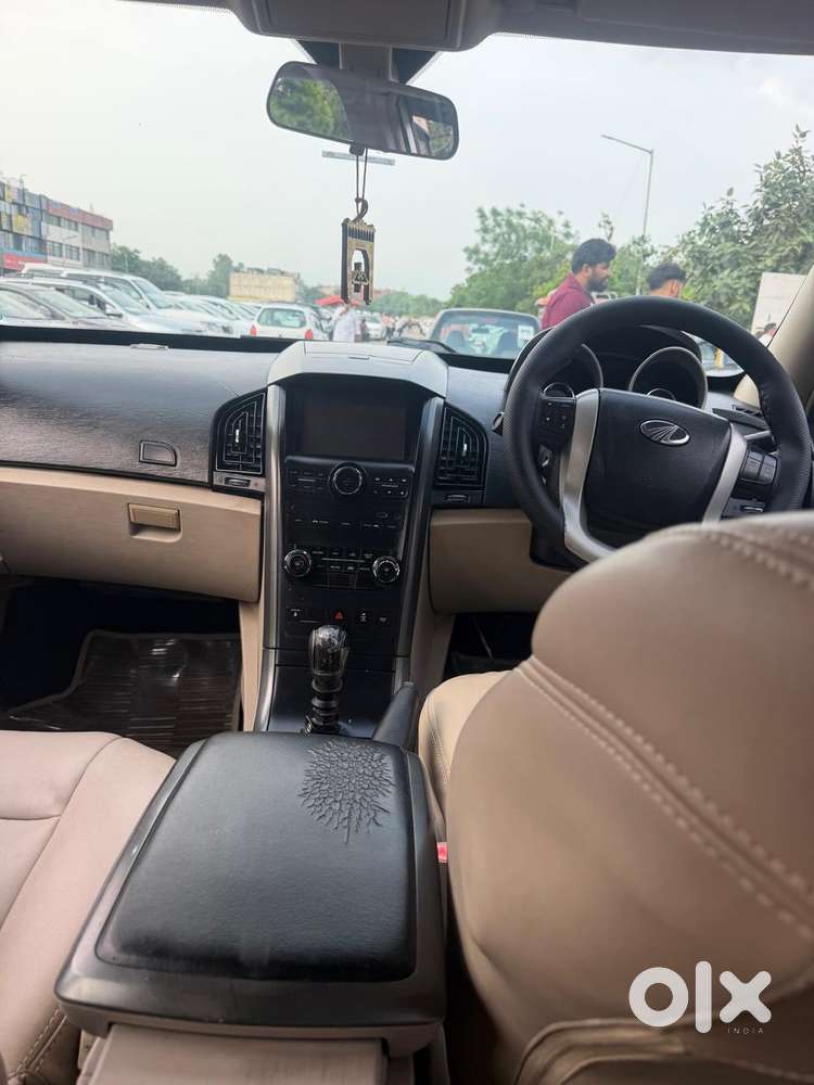 Mahindra Xuv500 W6 2wd, 2016
