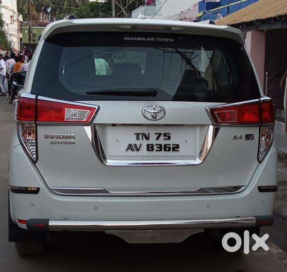 Toyota Innova 2.5 V 7seater Crysta Edition, 2022, Diesel