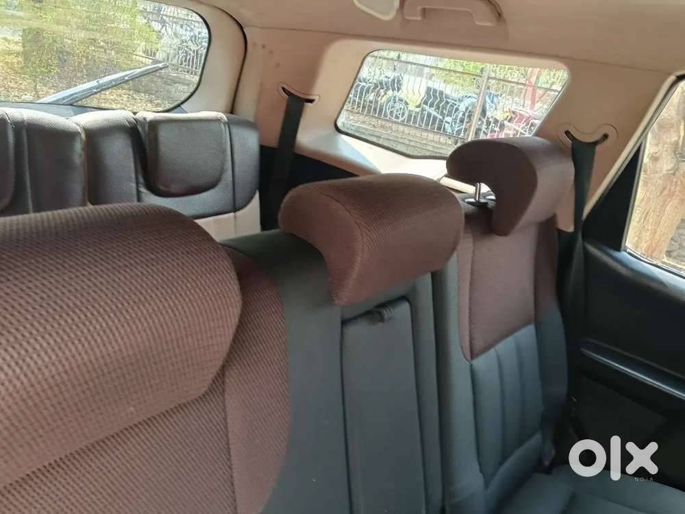 Mahindra Xuv500 2014 Diesel 143000 Km Driven