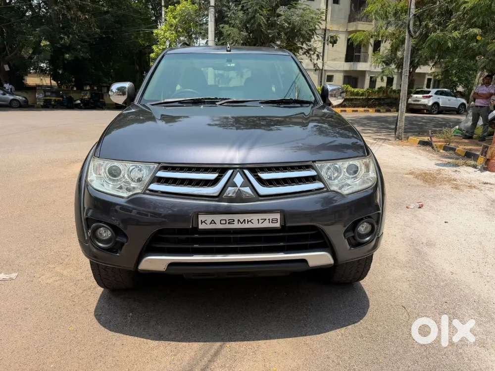 Mitsubishi Pajero Sport 2015



Mitsubishi  Pajero